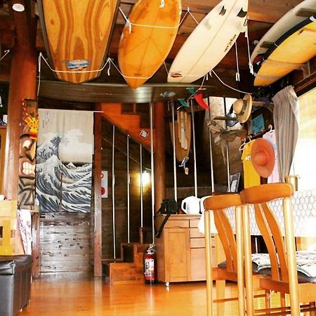 Tropical Surf House Okinawa Hotel Onna Exterior photo